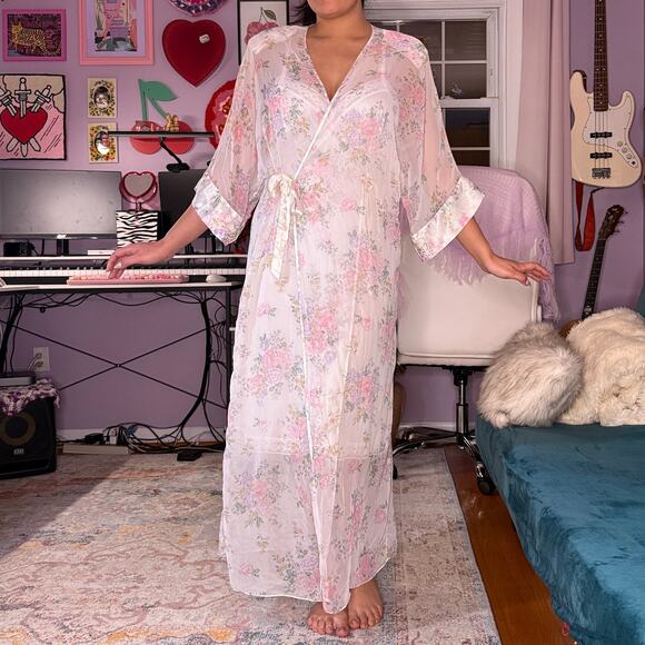 Vintage 80s sheer floral coquette robe - Picture 4 of 9